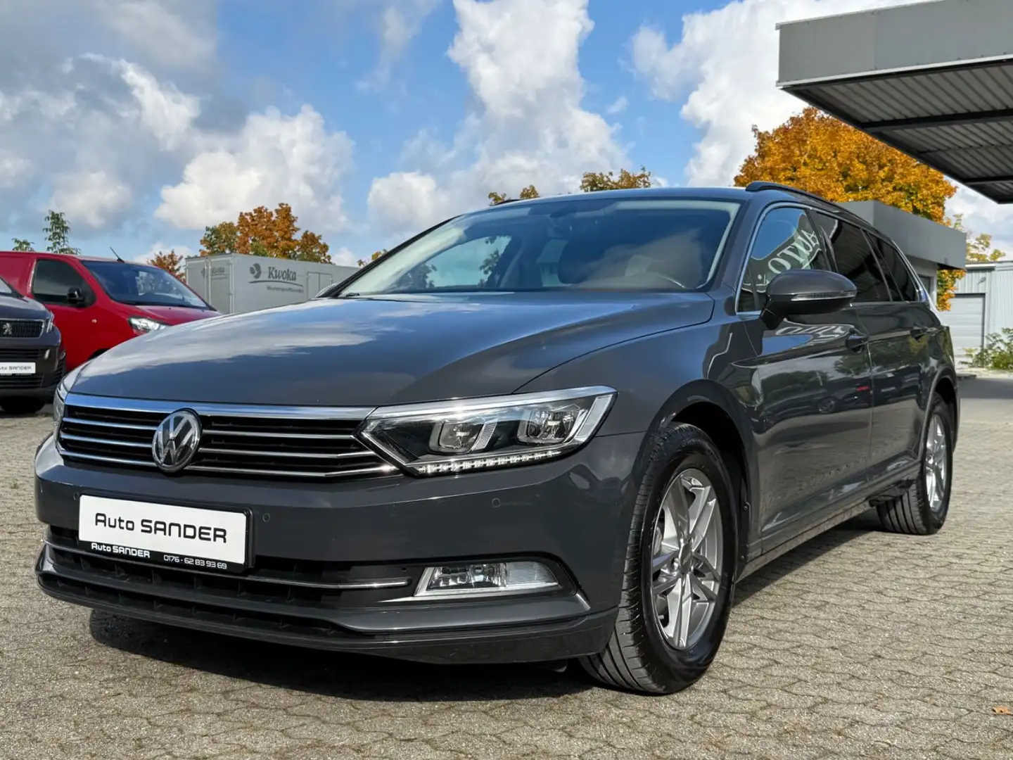 Volkswagen Passat Variant Comfortline NAVI KAMERA SHZ ACC Grau - 1