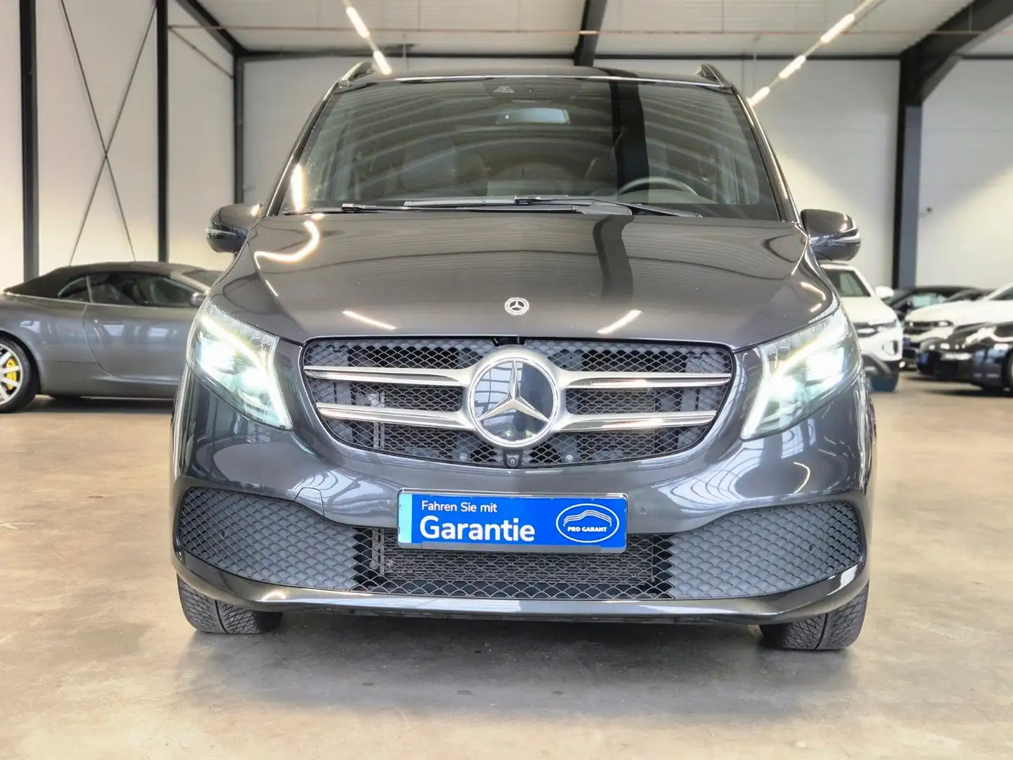 Mercedes-Benz V 300 d 4M LANG LEDER PANO BURMESTER 360 STANDHZ Grau - 2