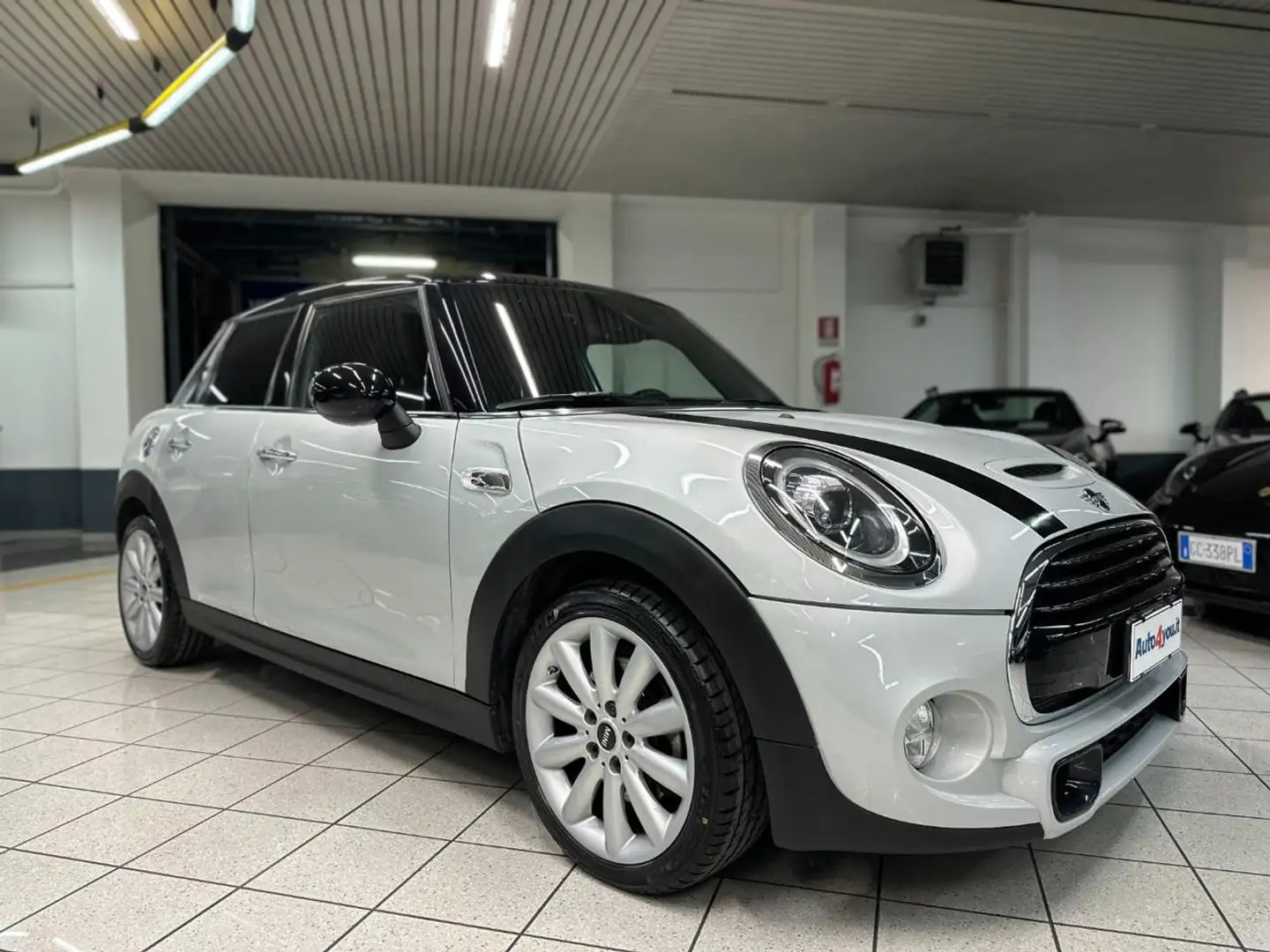 MINI Cooper S 2.0 Cooper S Hype 5 porte IVA ESP - UNICO PROP Zilver - 1