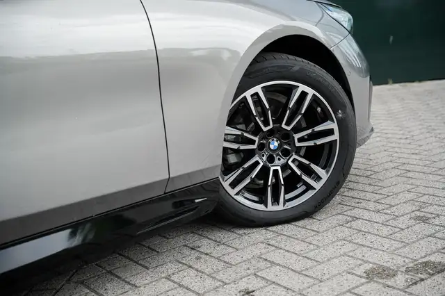 BMW M view 27