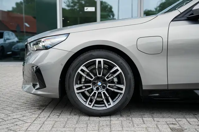 BMW M view 7