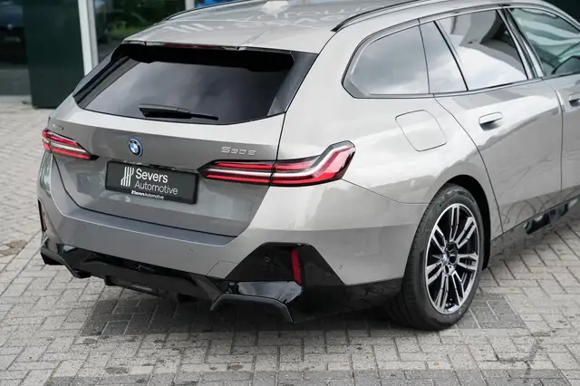 BMW M view 25