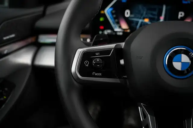BMW M view 11