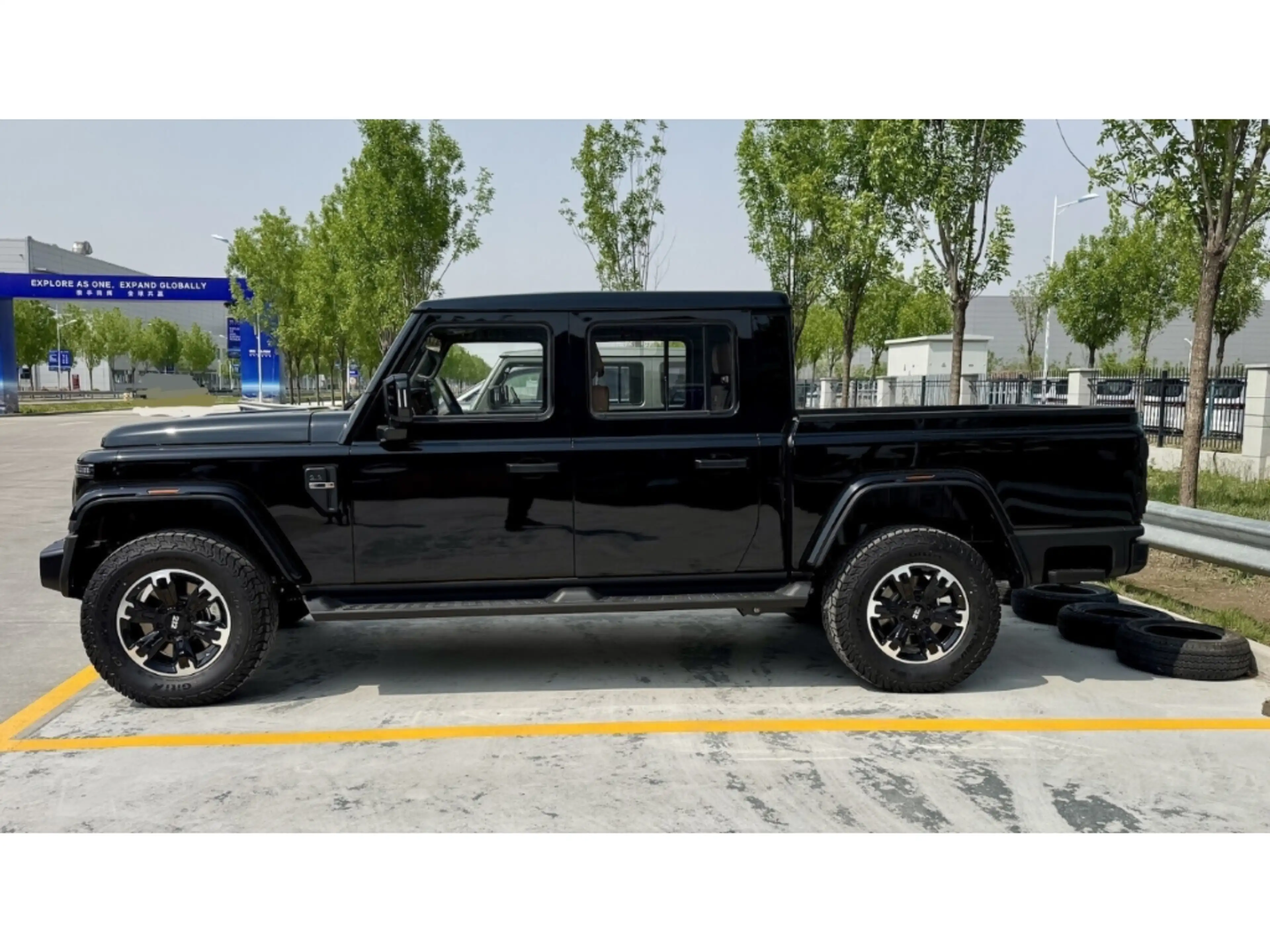 BAW 212 BAW 4WD PICK-Up +Leder+LED+SHZ+MFL+PDC+CAM — photo 3