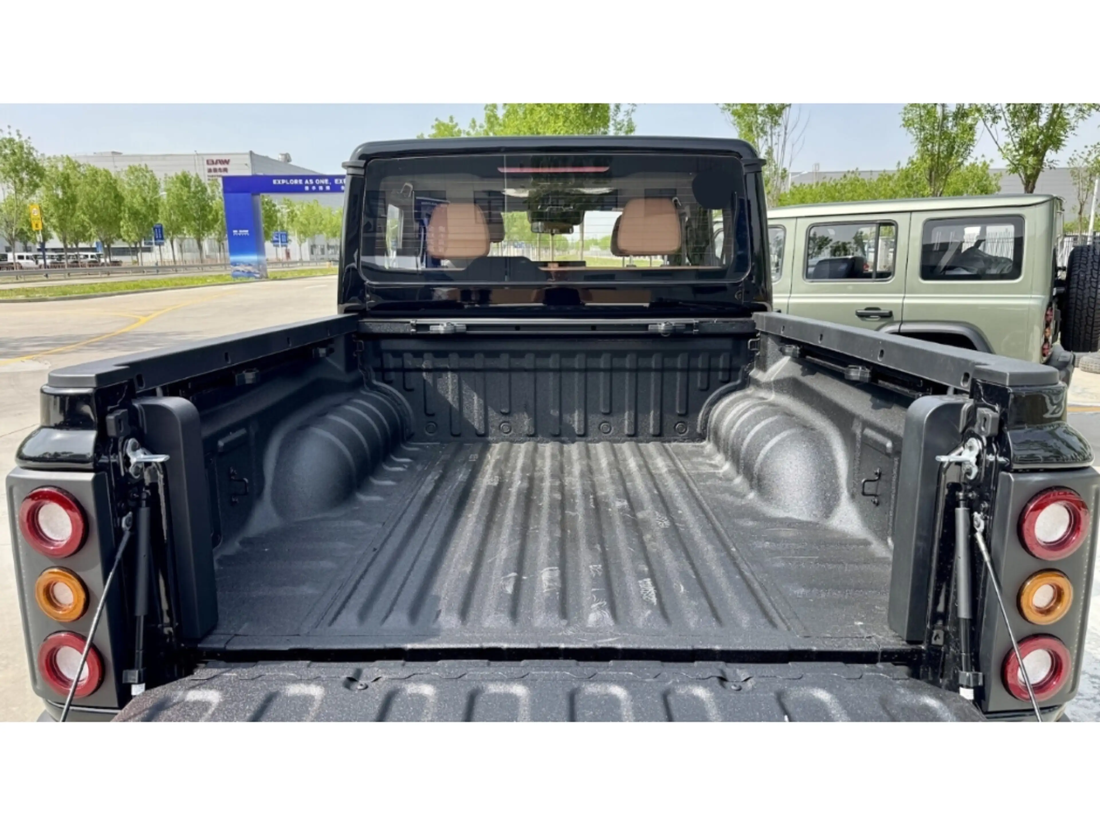 BAW 212 BAW 4WD PICK-Up +Leder+LED+SHZ+MFL+PDC+CAM — photo 11