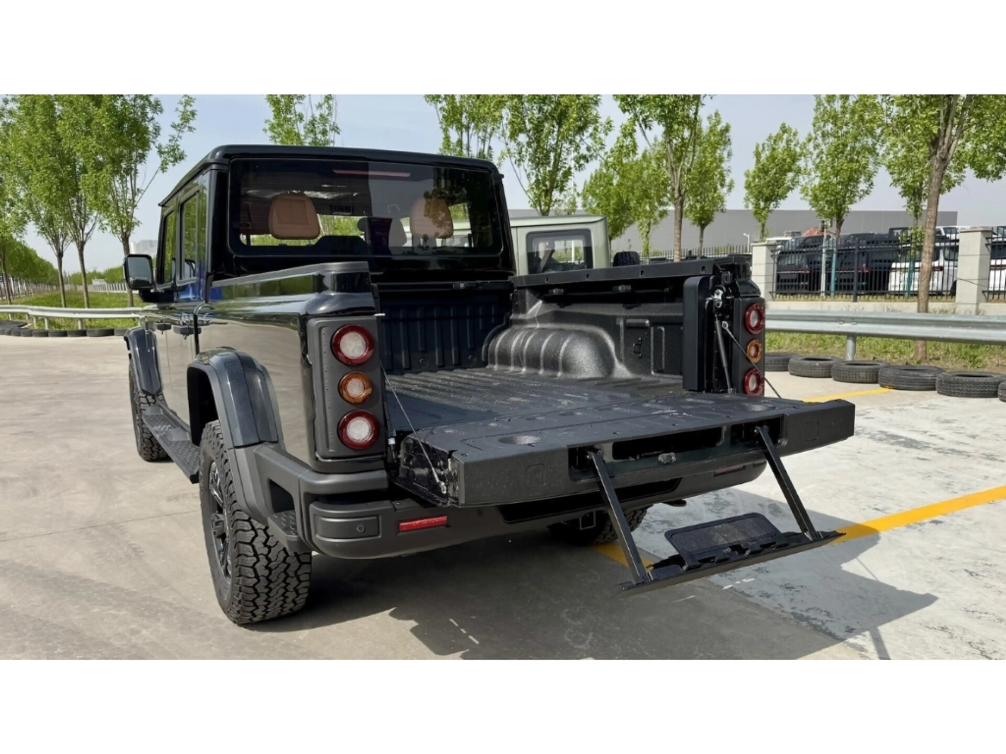 BAW 212 BAW 4WD PICK-Up +Leder+LED+SHZ+MFL+PDC+CAM — photo 7