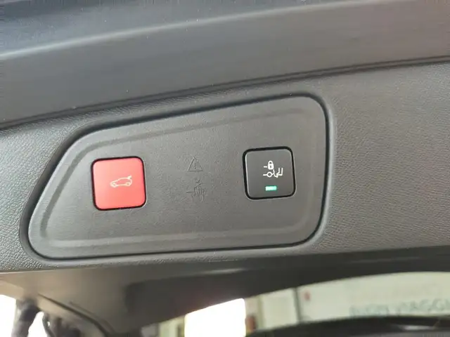 Peugeot 3008 view 16
