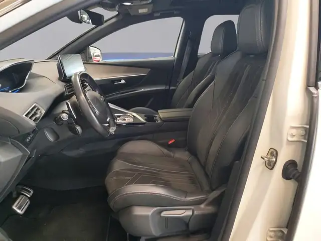 Peugeot 3008 view 10