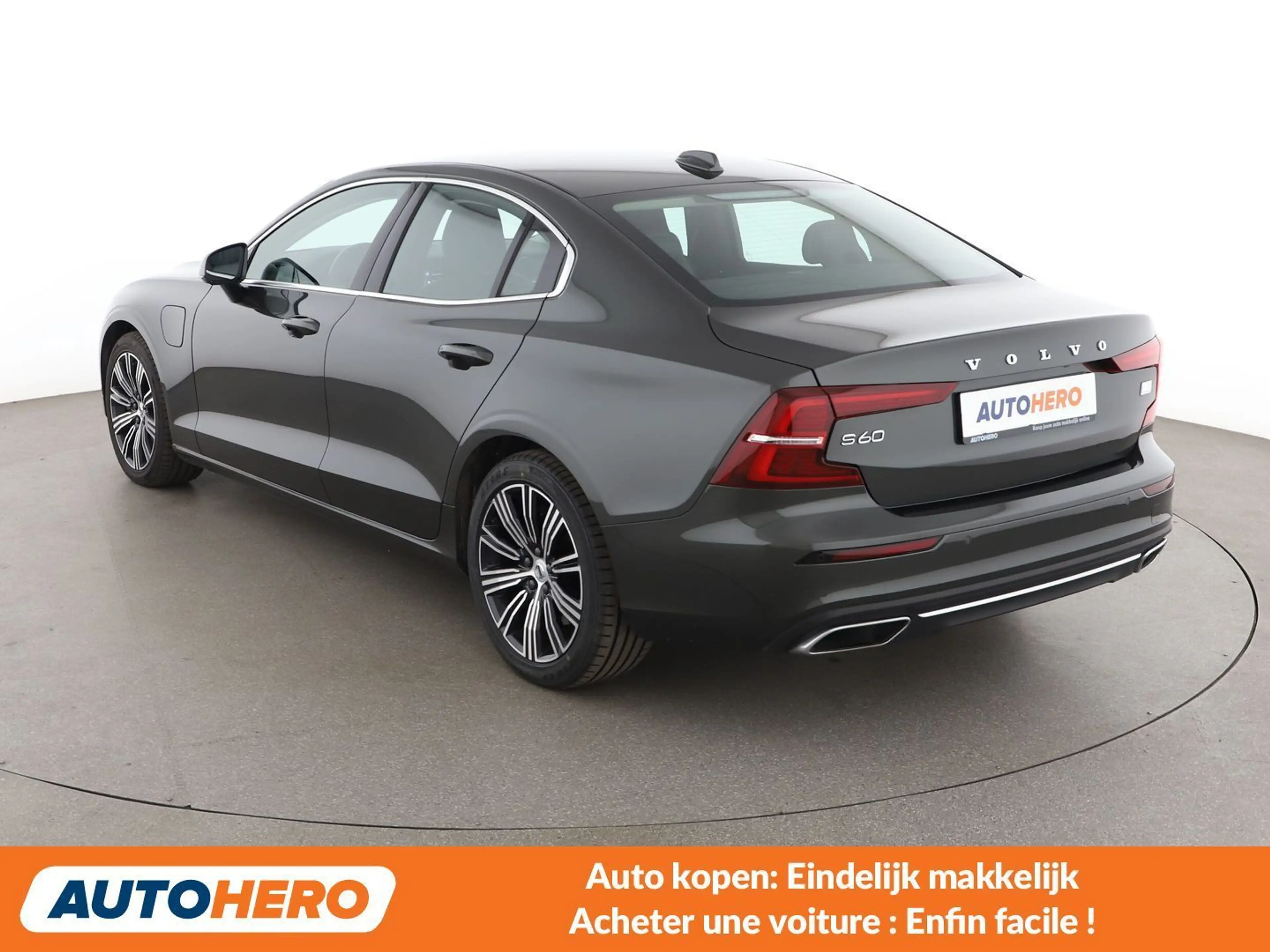 Volvo S60 2.0 T8 Plug-in Hybrid Inscription AWD — photo 4