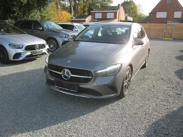 Mercedes-Benz B 200 PROGRESSIVE - SLECHTS 3350 KM