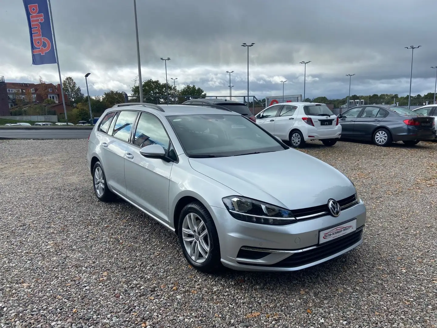 Volkswagen Golf 1.4 TSI 92kW Comfortline Variant BMT Silber - 2