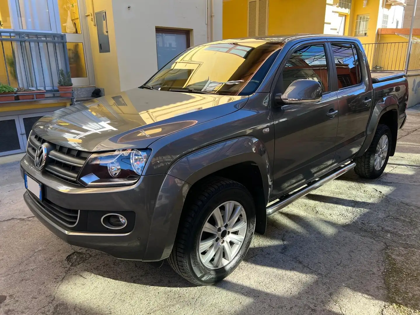 Volkswagen Amarok Amarok DC 2.0 bitdi Highline 4motion 180cv auto Grigio - 1