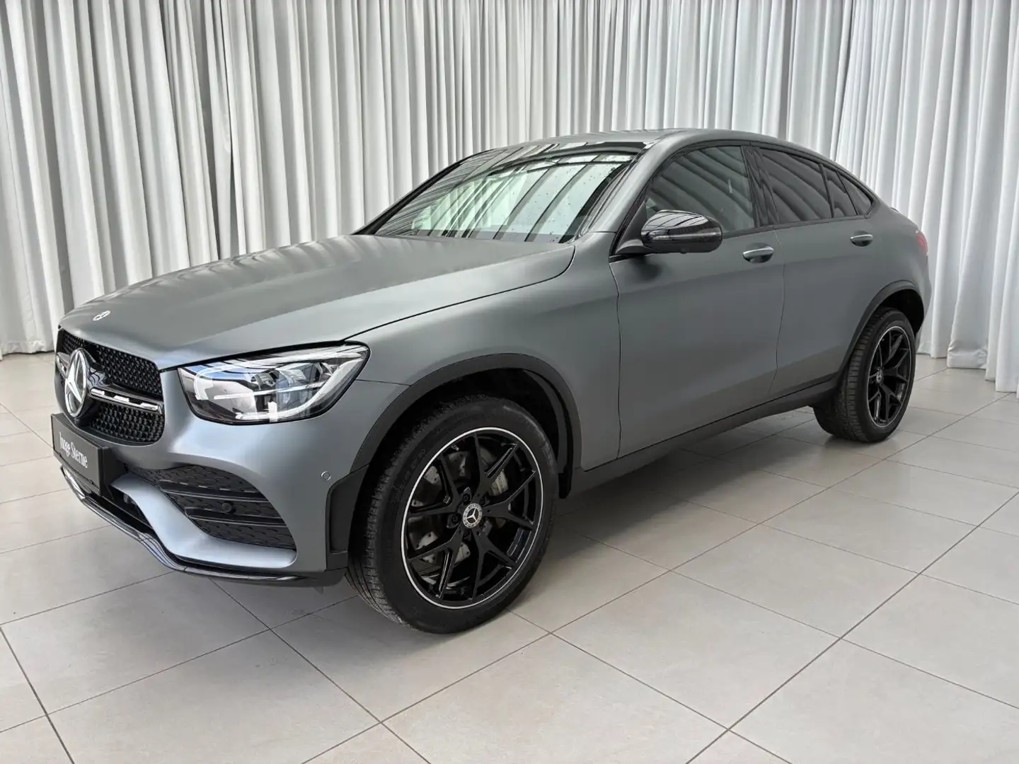 Mercedes-Benz GLC 300 de 4MATIC Coupé Grau - 2