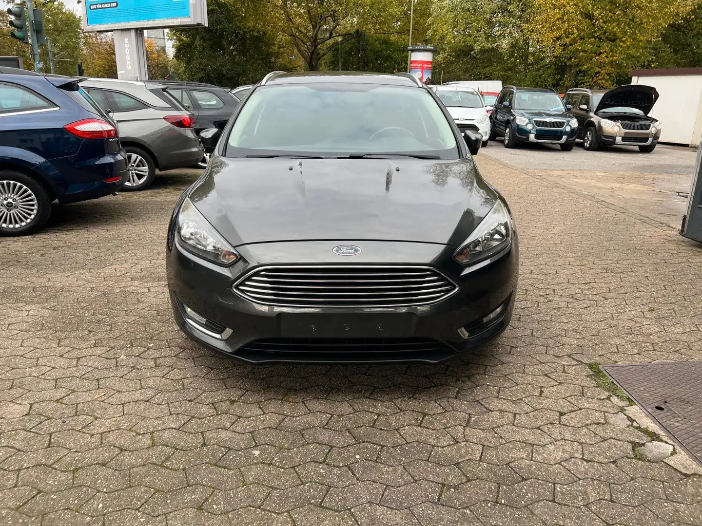 Ford Focus Turnier 1.0 Titanium Climatronic-E Fenster Grau - 2