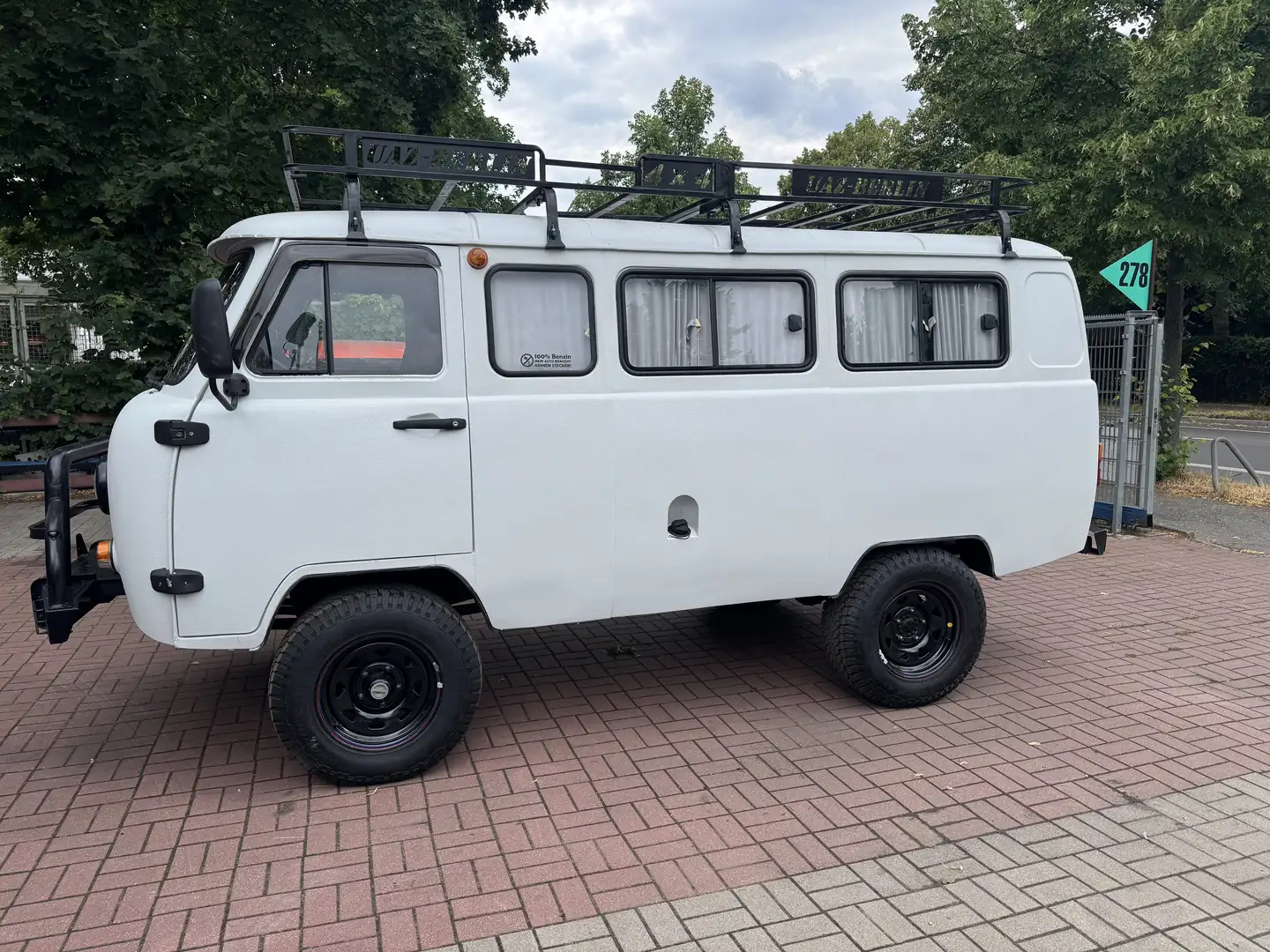 UAZ Buchanka 2,7 Euro6 DTemp 4x4 Allrad Offroad Deutsche Zullas Grau - 1