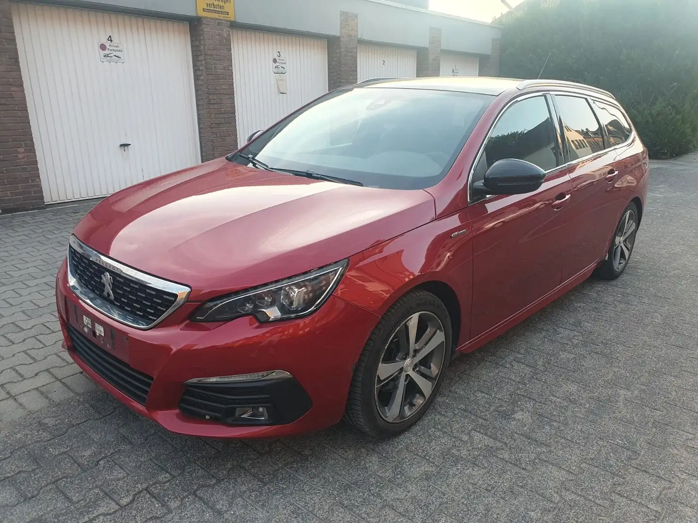 Peugeot 308 SW GT Line-Navi-LED-Panorama-SR&WR Piros - 1