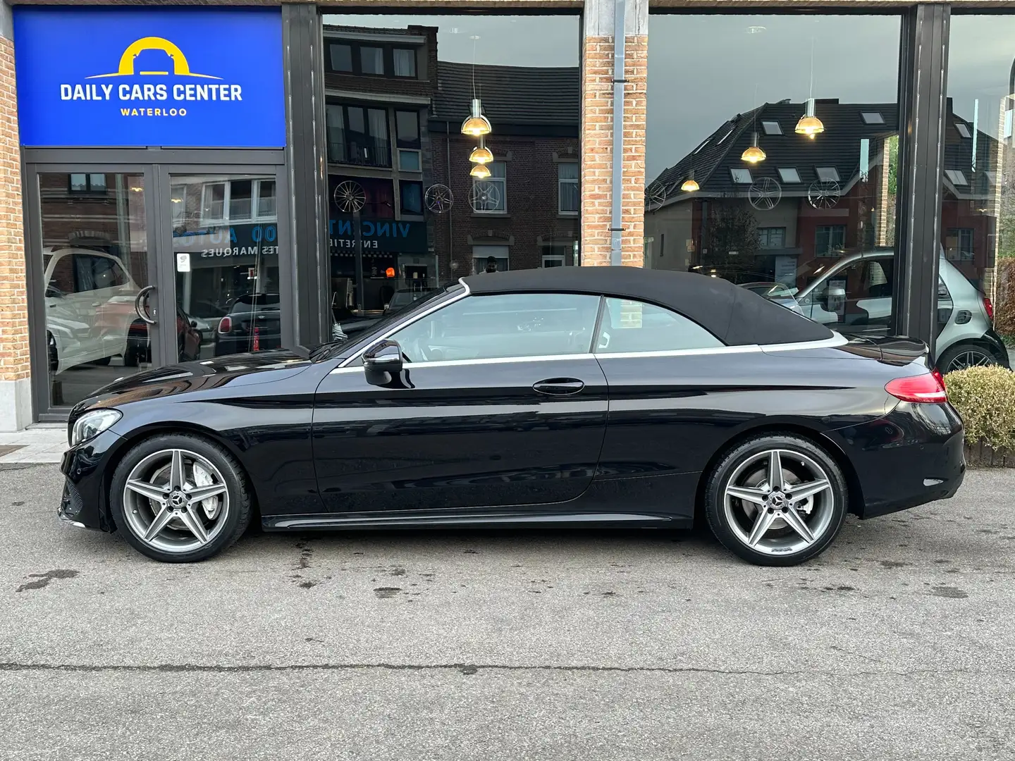 Mercedes-Benz C 220 d Cabrio *AMG Pack *Magnifique Noir - 2