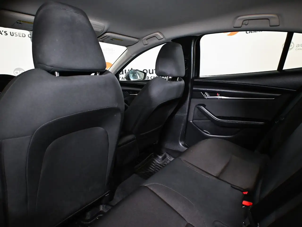 Mazda 3 снимка Mazda 3