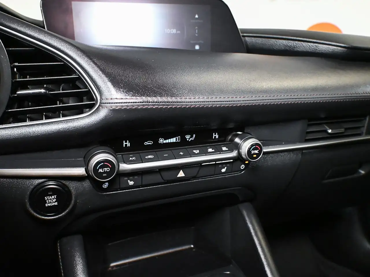 Mazda 3 снимка Mazda 3