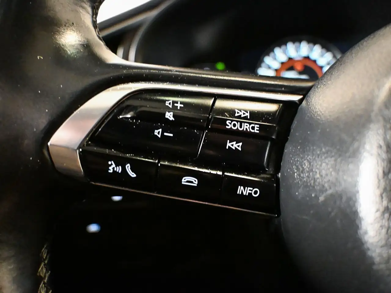 Mazda 3 снимка Mazda 3