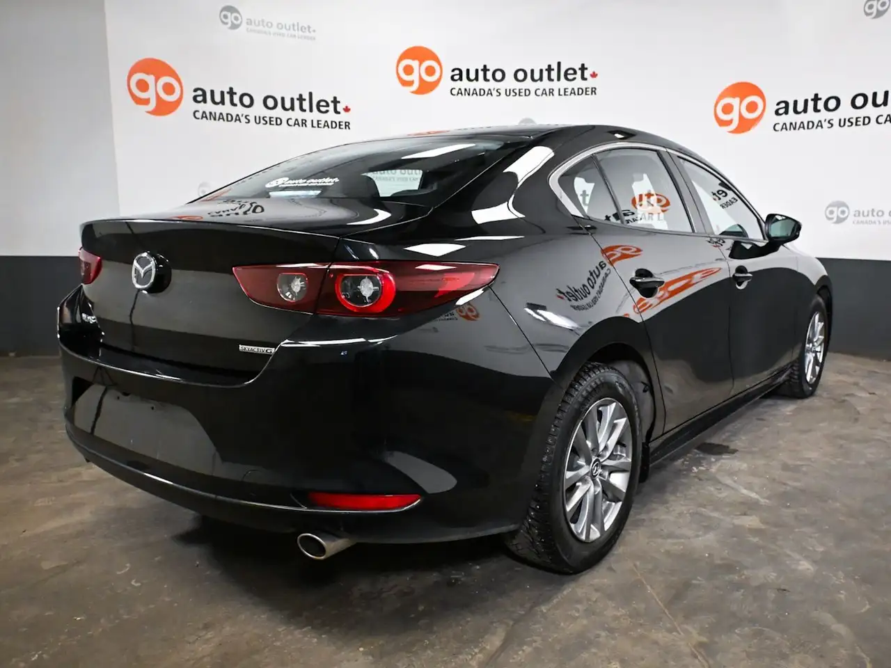Mazda 3 снимка Mazda 3