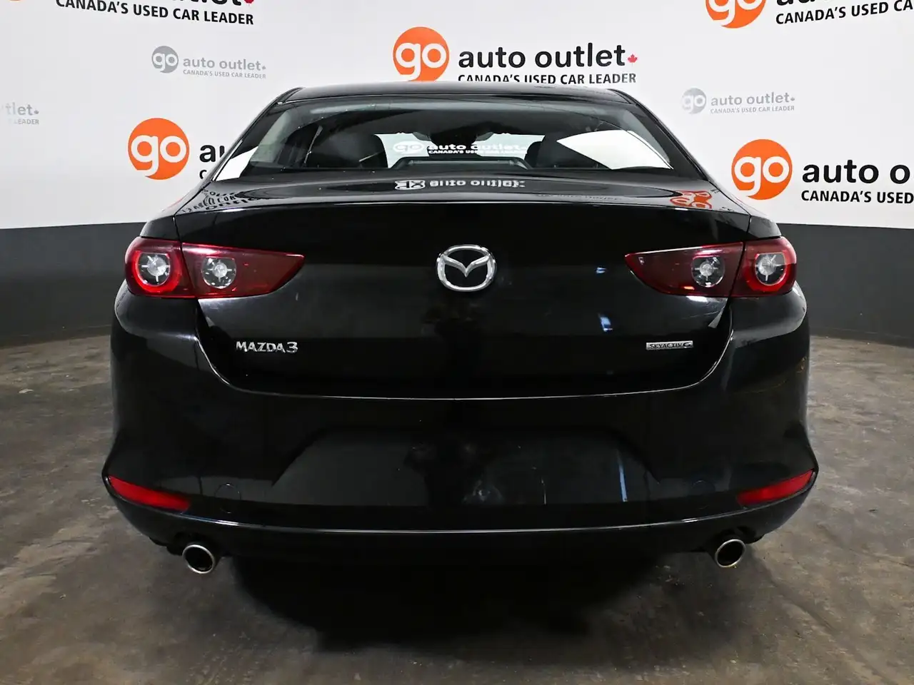 Mazda 3 снимка Mazda 3