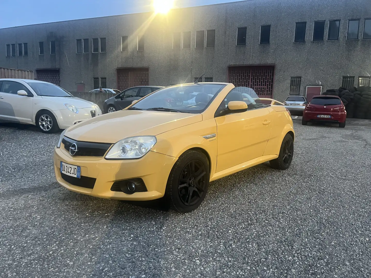 Opel Tigra Twintop 1.8 Sport STUPENDA MISTO PELLE Jaune - 1