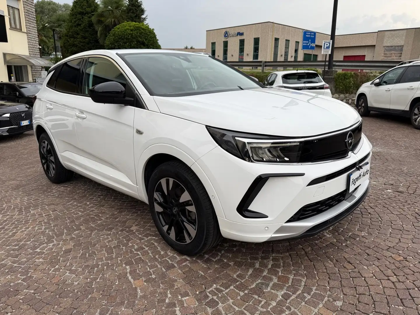 Opel Grandland 1.2 130CV AT8 BUSINESS ELEGANCE Blanco - 2