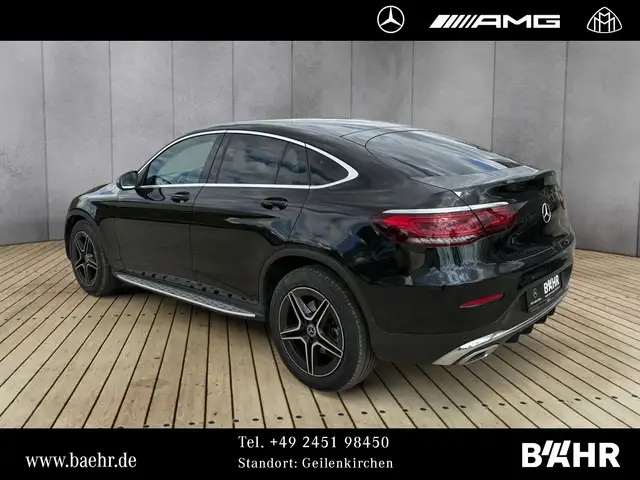 Mercedes-Benz 300 view 3