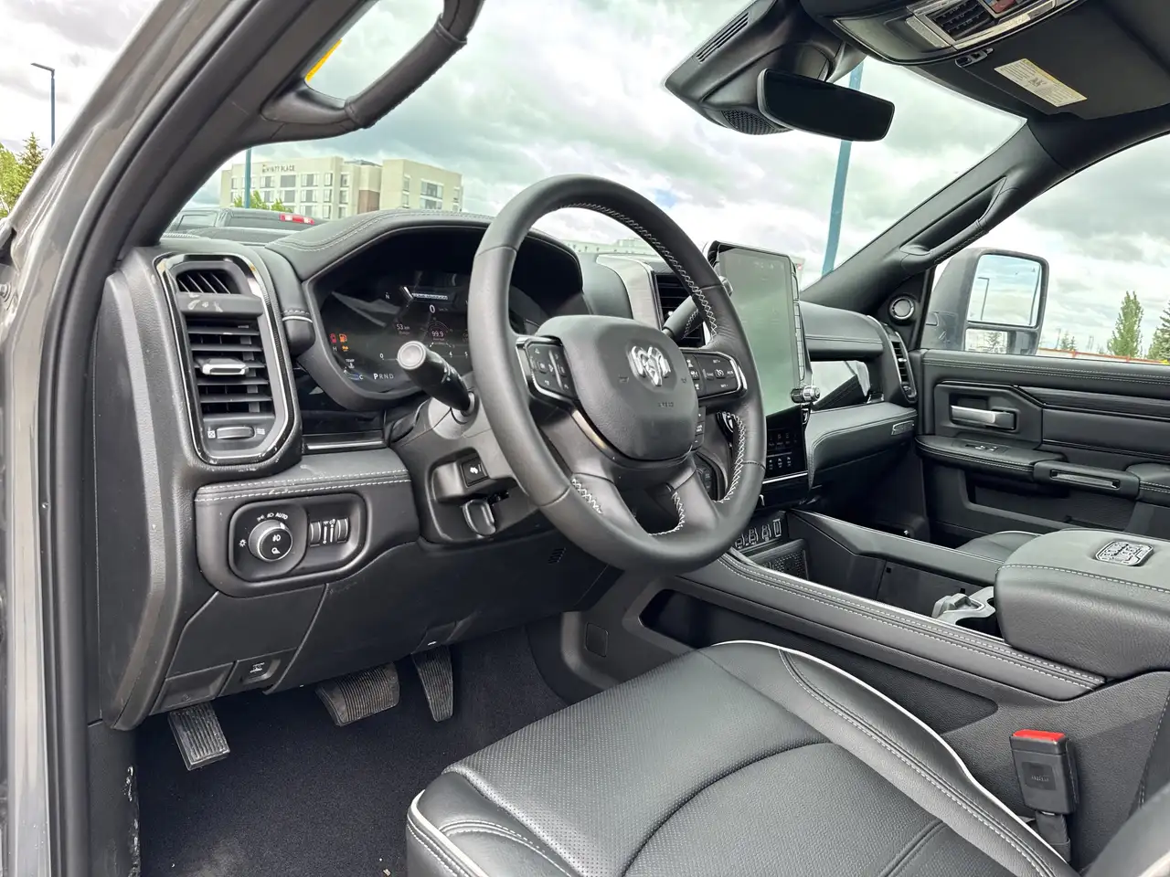 RAM 2500 снимка RAM 2500