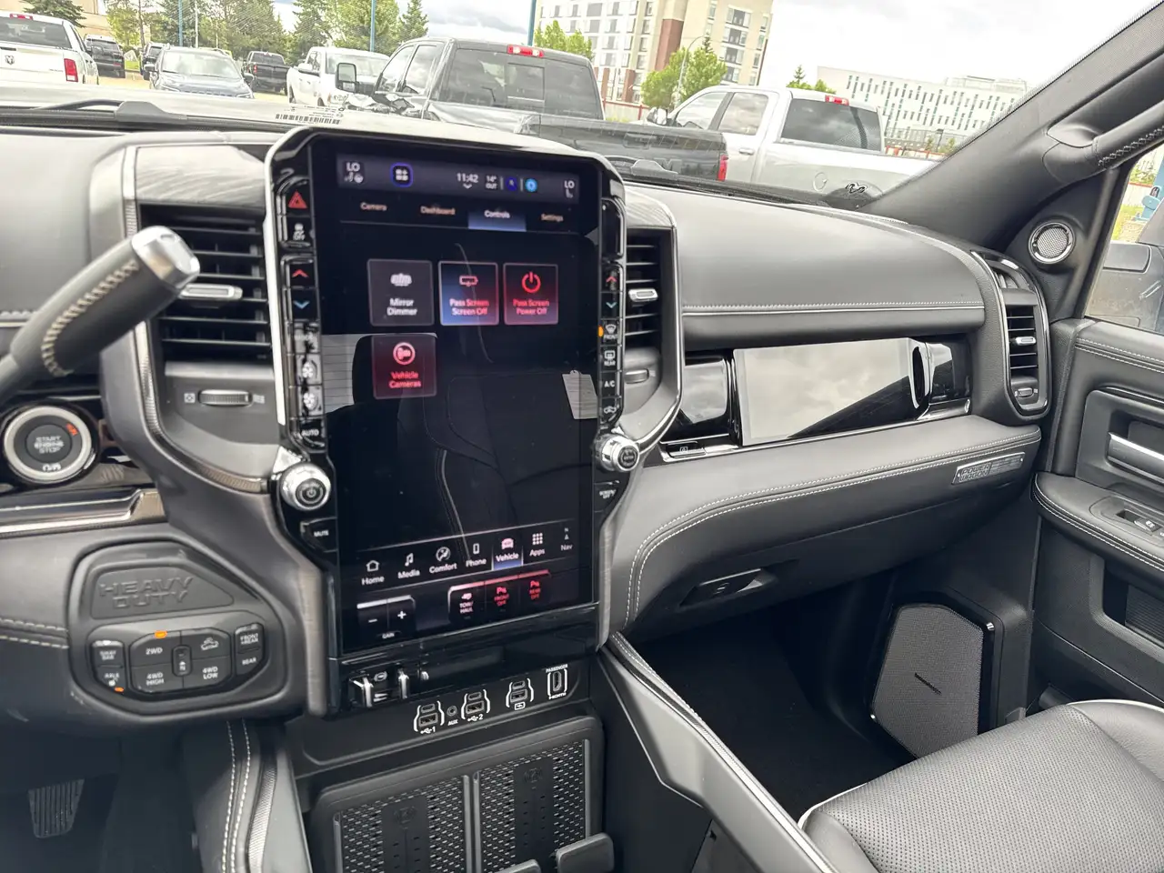 RAM 2500 снимка RAM 2500