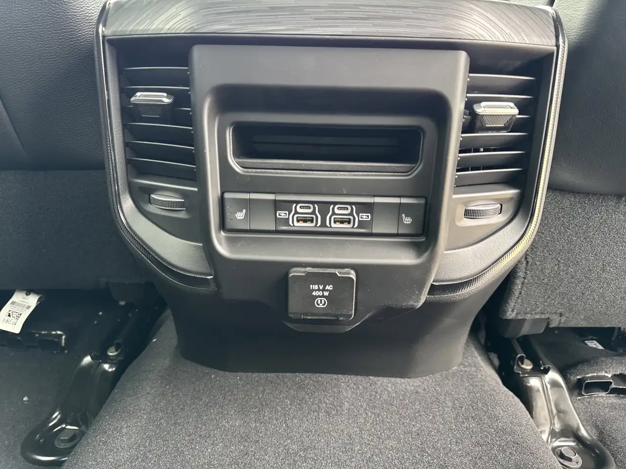 RAM 2500 снимка RAM 2500