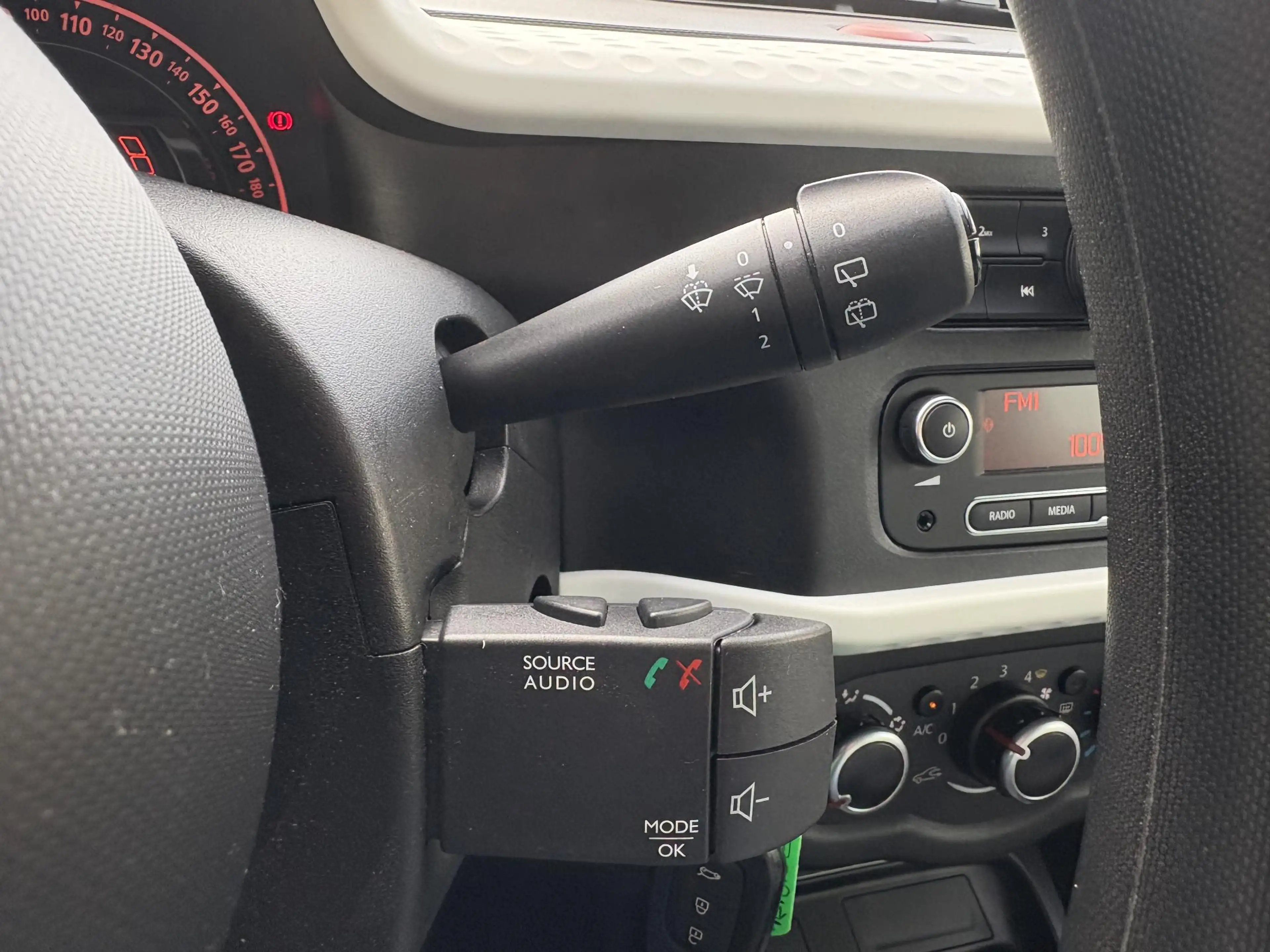 Renault Twingo 1.0 SCe Collection | NAP | Cruise Control | Airco — photo 24