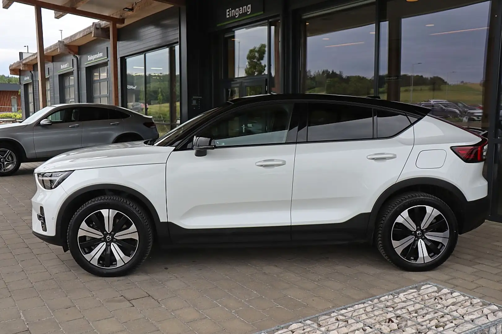 Volvo C40 Recharge Electric 78kWh Twin Pro ACC, AHK schwe... Weiß - 2