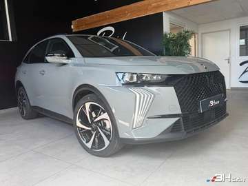 7 Performance Line %2B E-TENSE PLUG IN 300 HYBRID 4x4