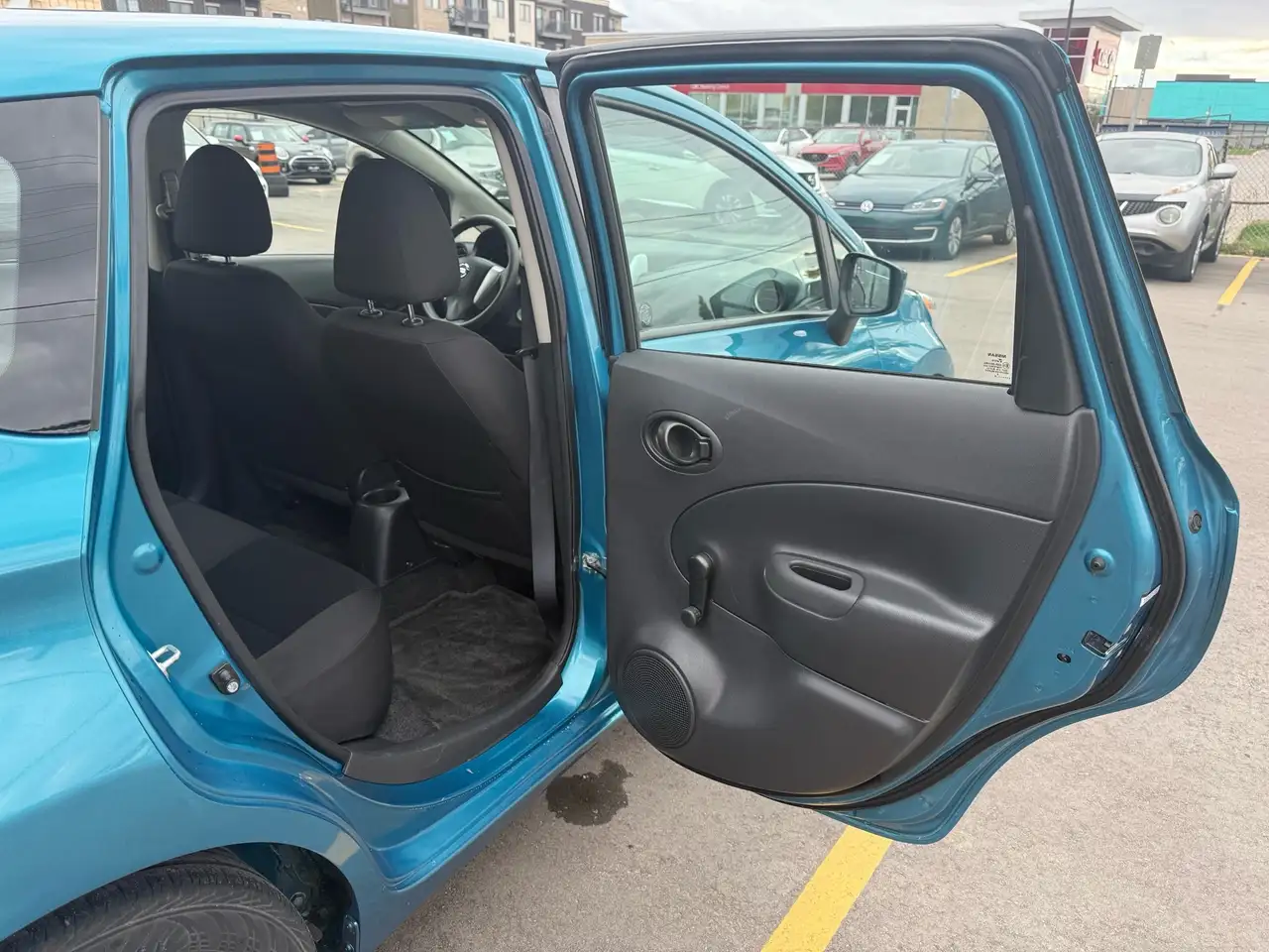 Nissan Note снимка Nissan Note