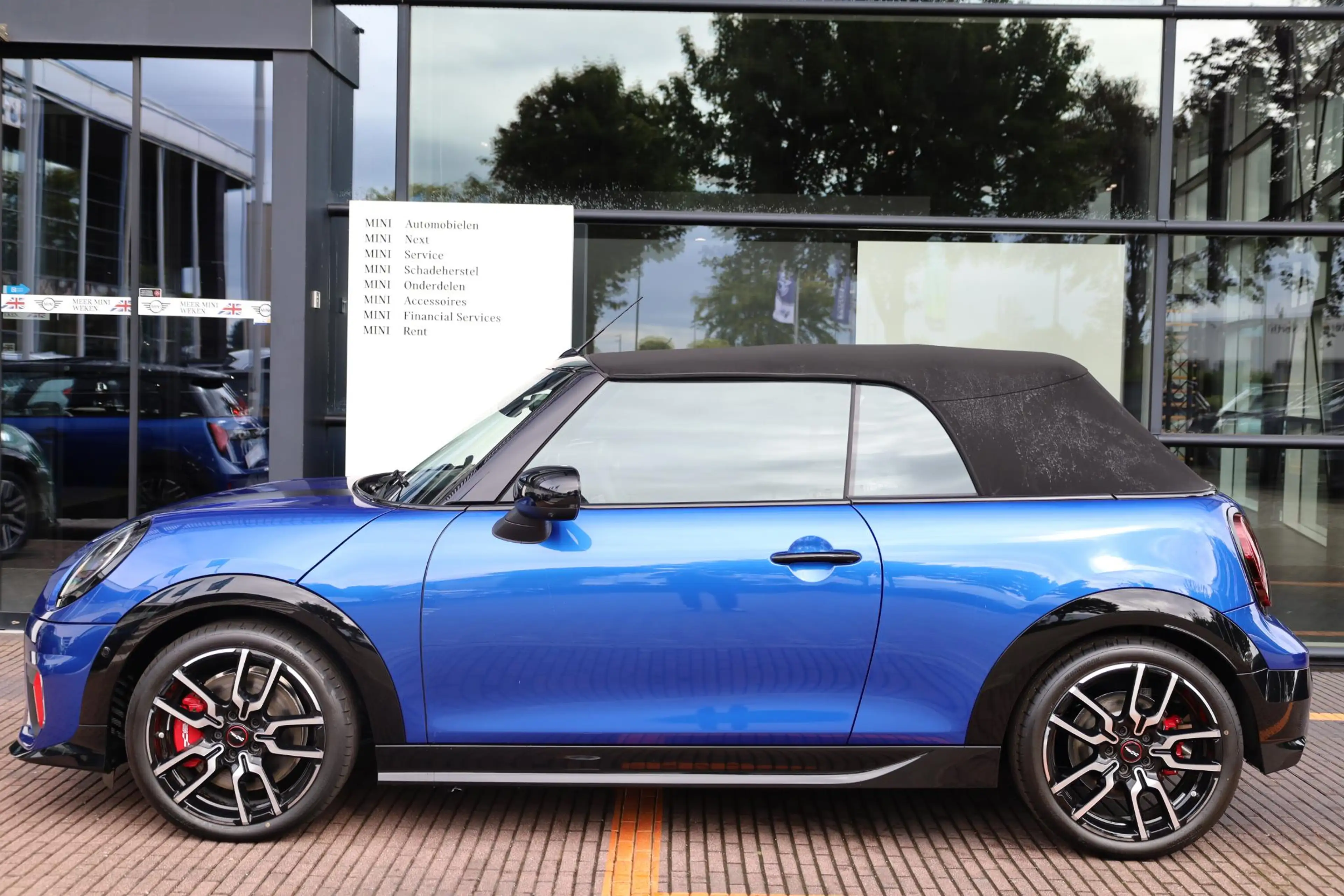 MINI John Cooper Works Cabrio 2.0 XL — photo 5