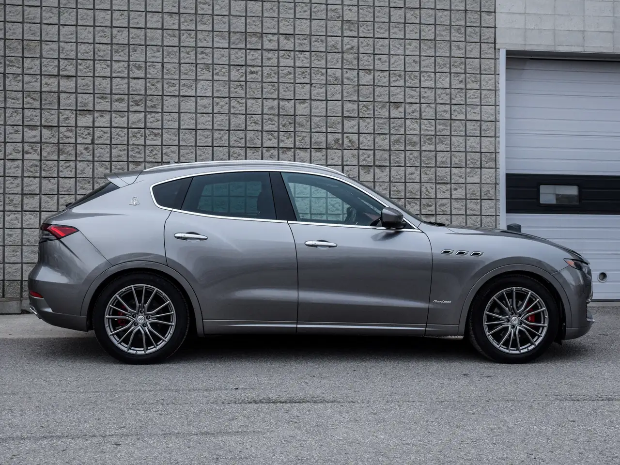 Maserati Levante снимка Maserati Levante
