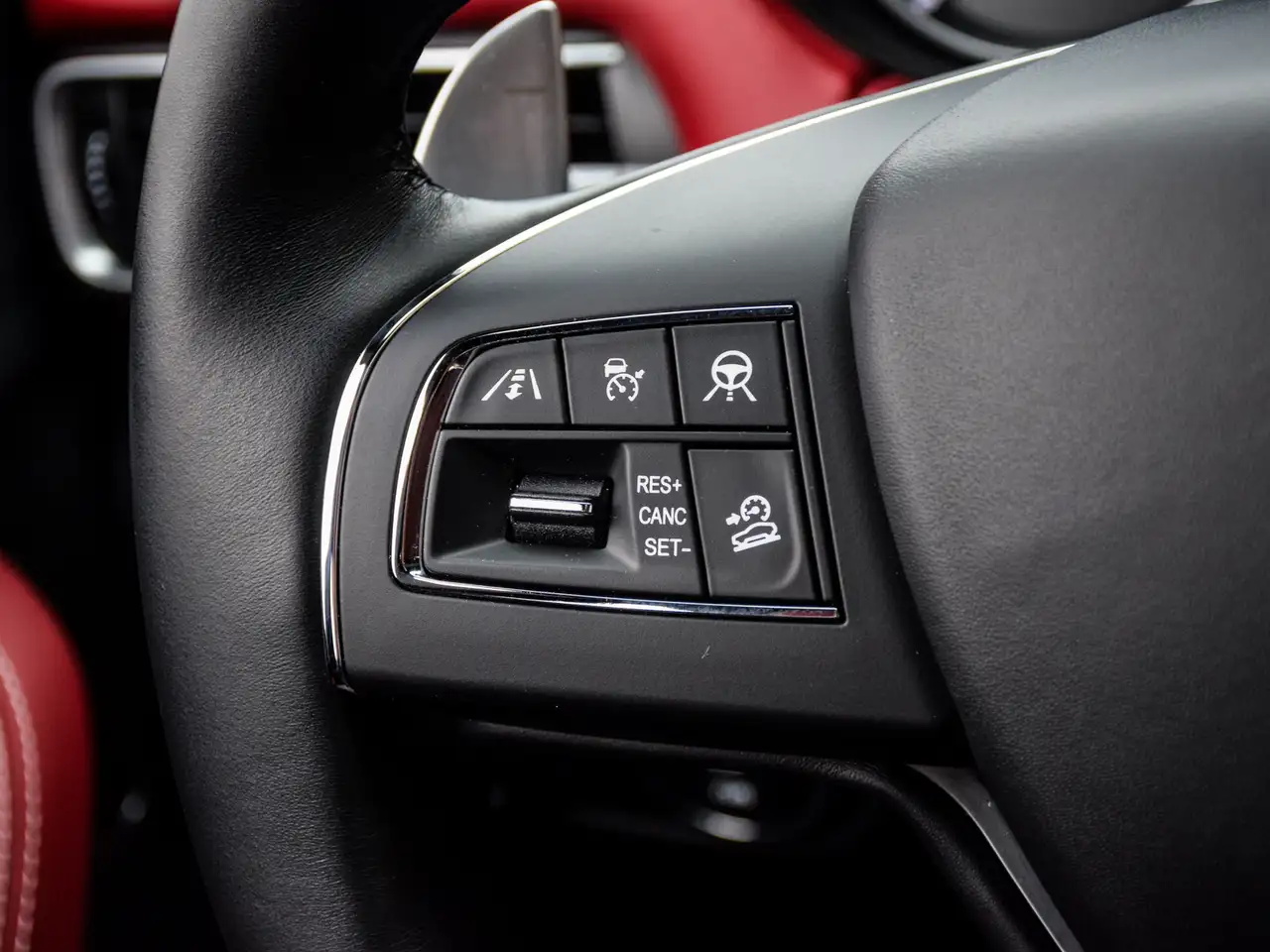 Maserati Levante снимка Maserati Levante