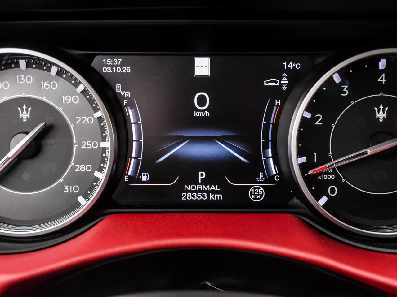 Maserati Levante снимка Maserati Levante