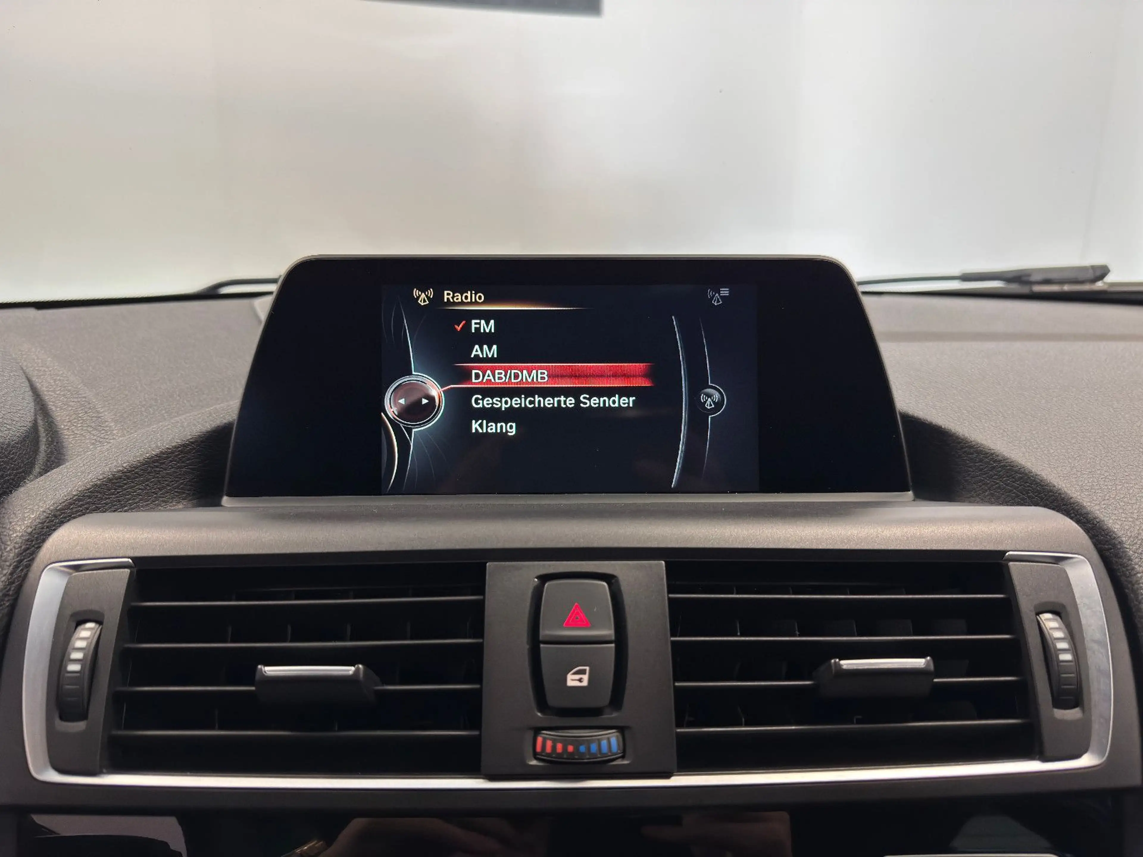 BMW 120 d Sport Line LED PDC Navi ACC DAB Sitzhzg. — photo 15