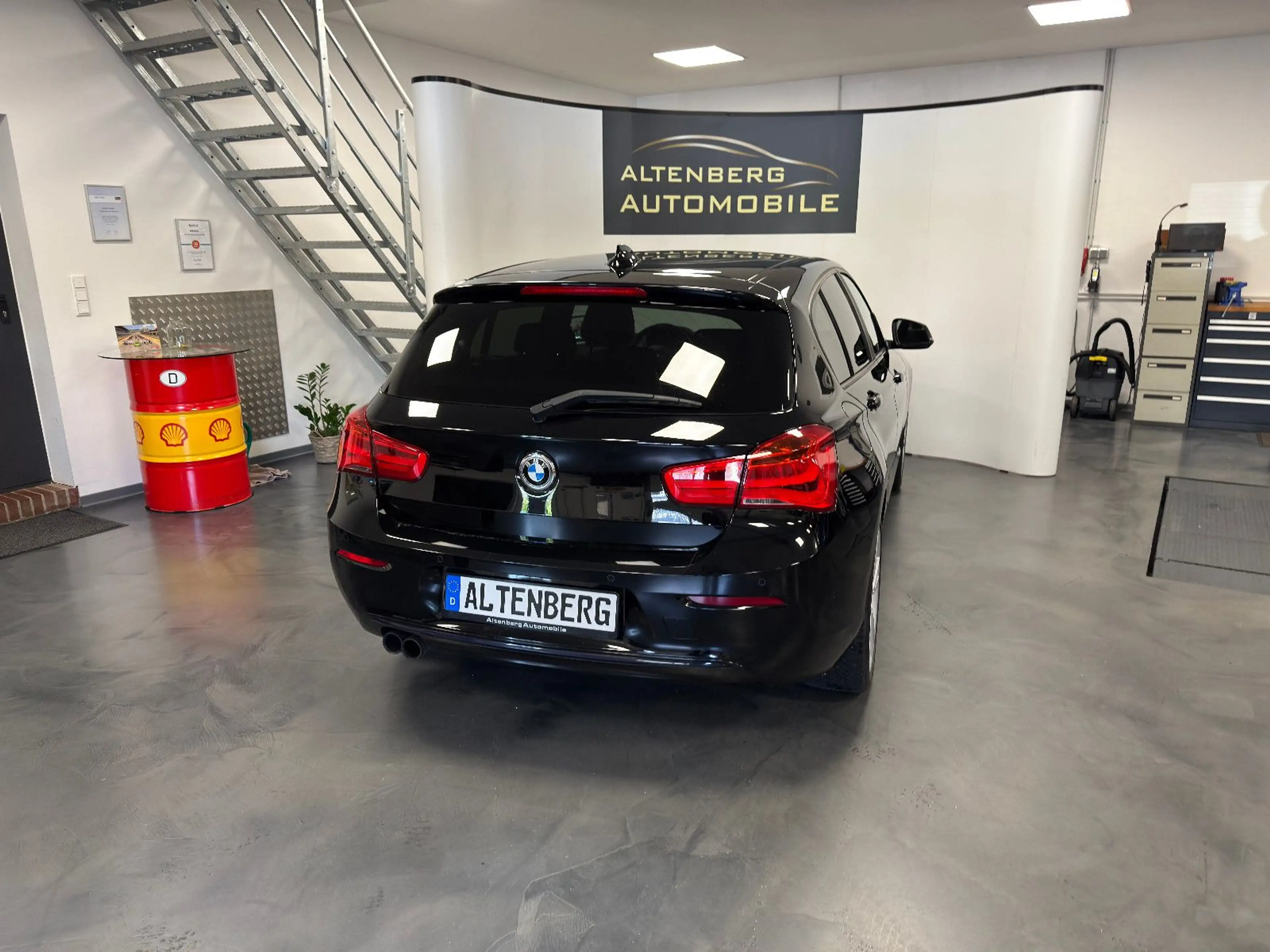 BMW 120 d Sport Line LED PDC Navi ACC DAB Sitzhzg. — photo 3