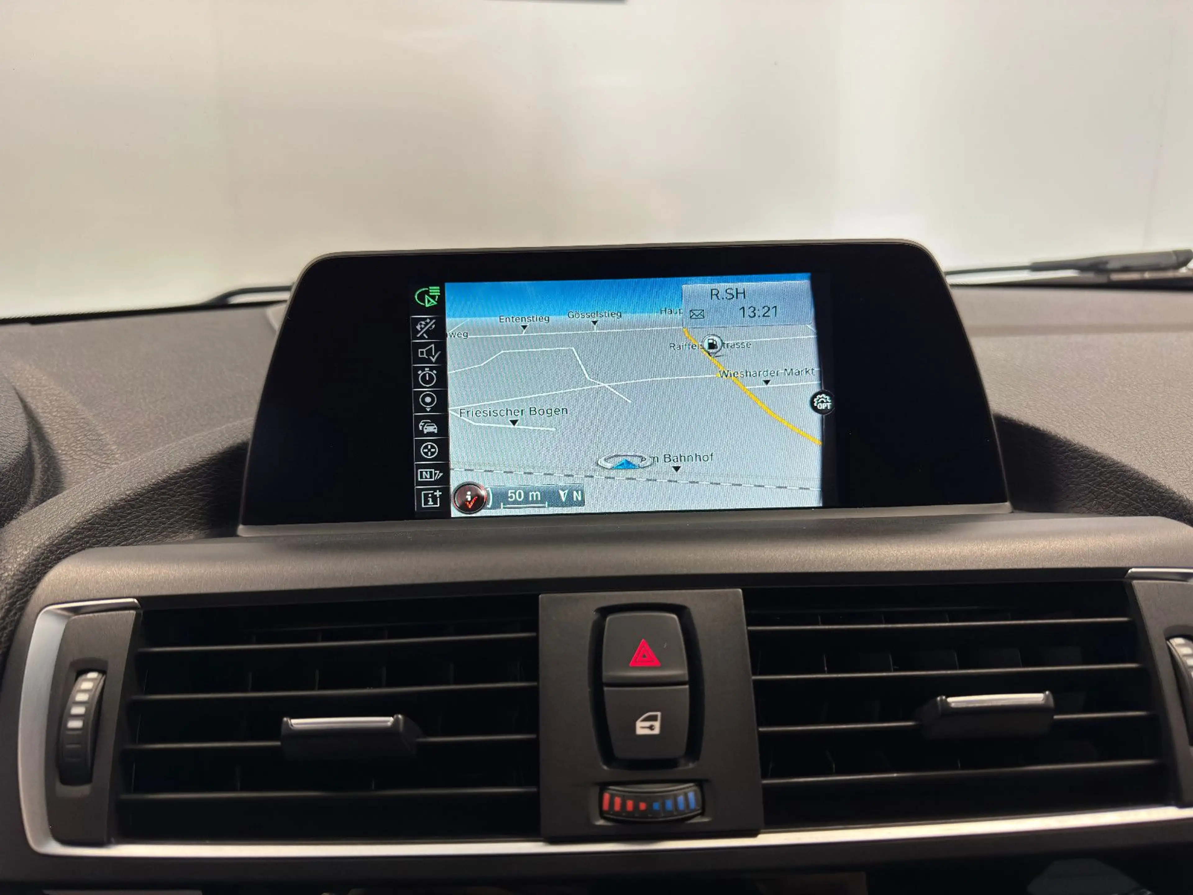 BMW 120 d Sport Line LED PDC Navi ACC DAB Sitzhzg. — photo 13