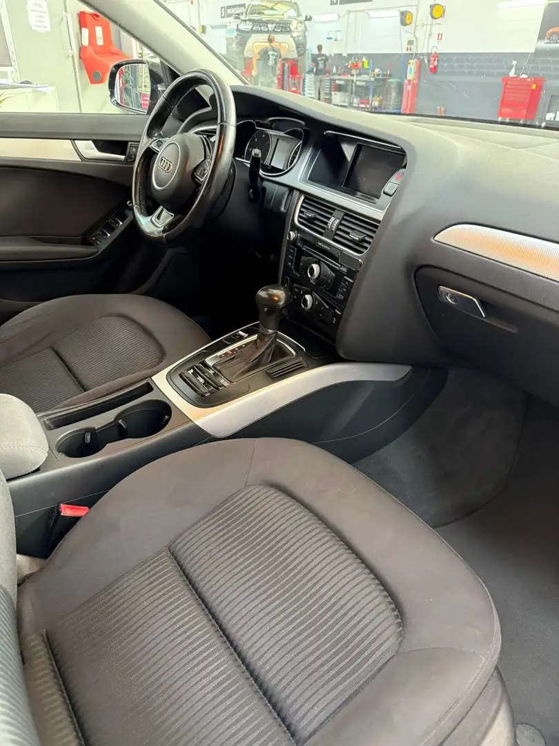 Audi A4 A4  Avant Avant 2.0 tdi Business  177CV Noir - 2