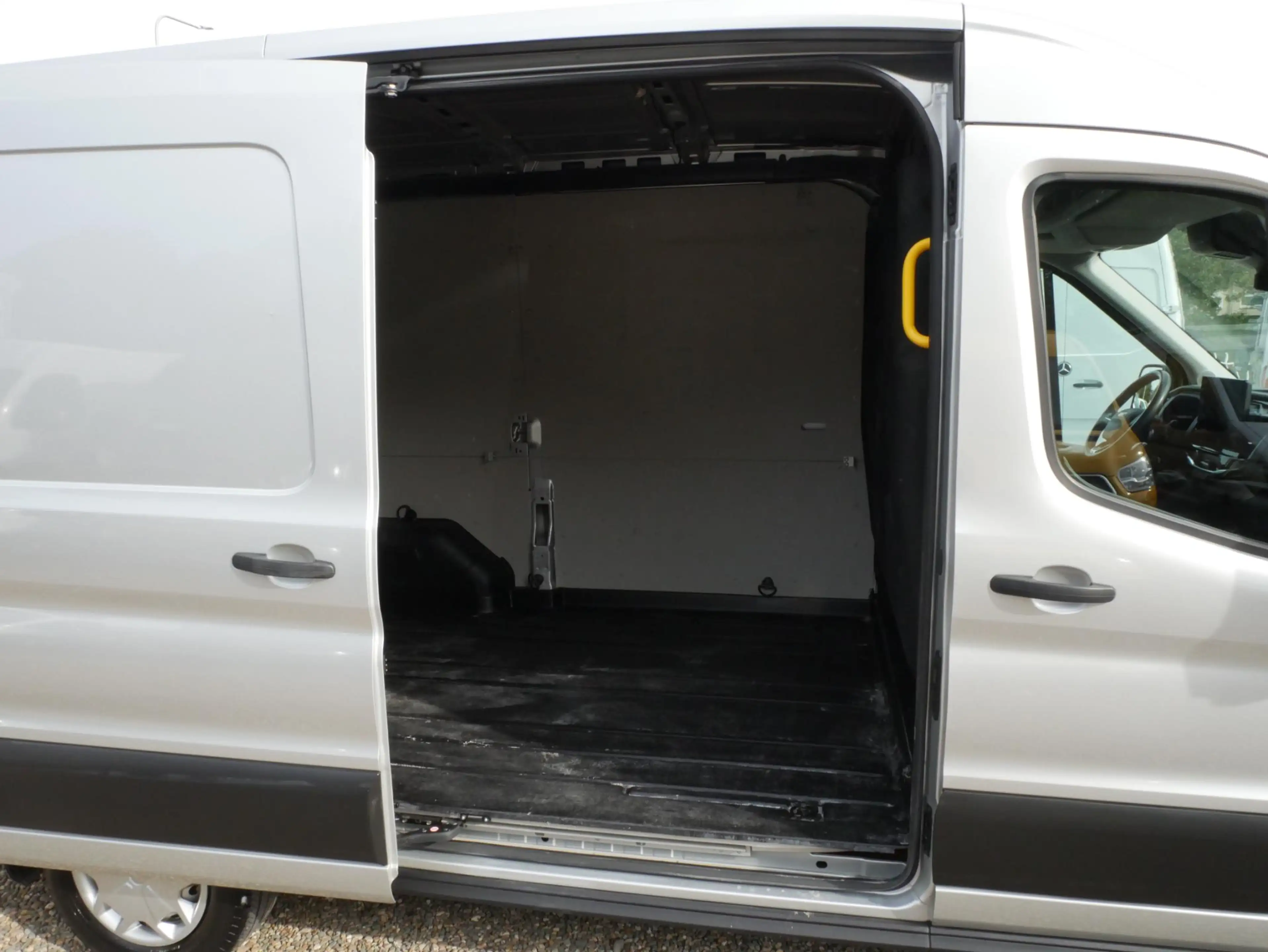 Ford Transit 2.0 TDCI 130PK L2H2 Airco Camera Trekhaak — photo 12