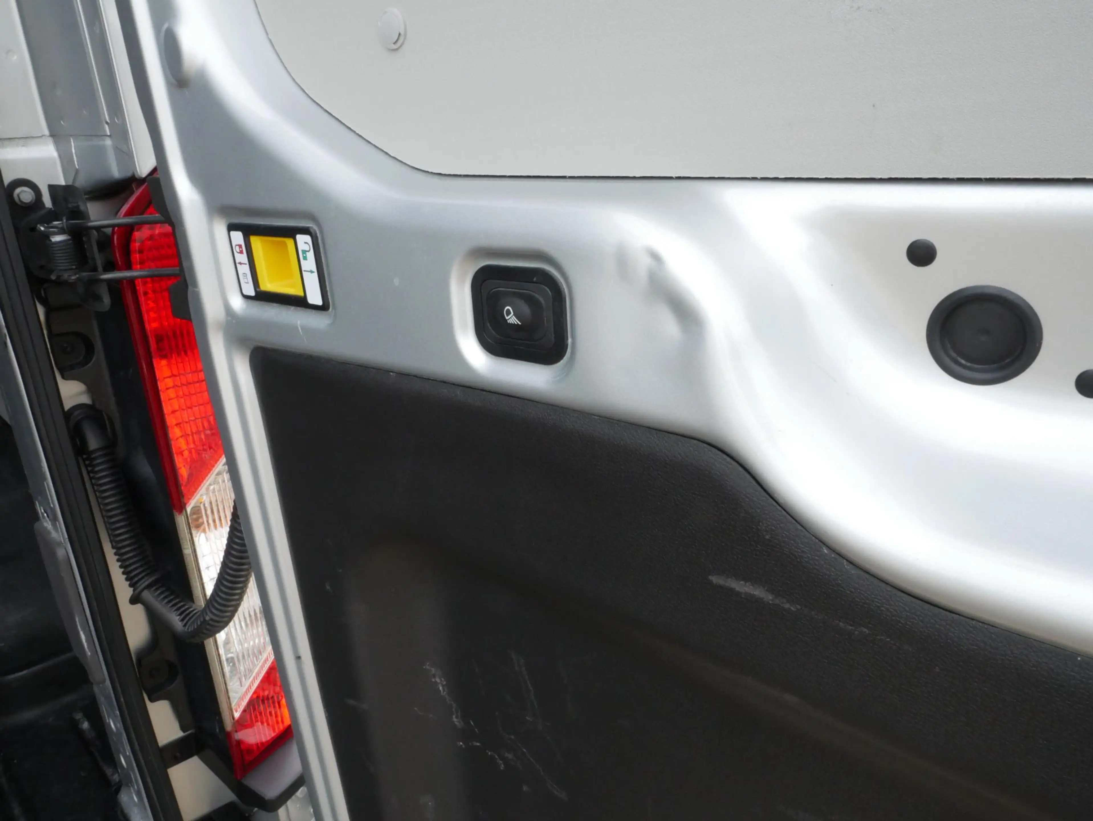 Ford Transit 2.0 TDCI 130PK L2H2 Airco Camera Trekhaak — photo 16