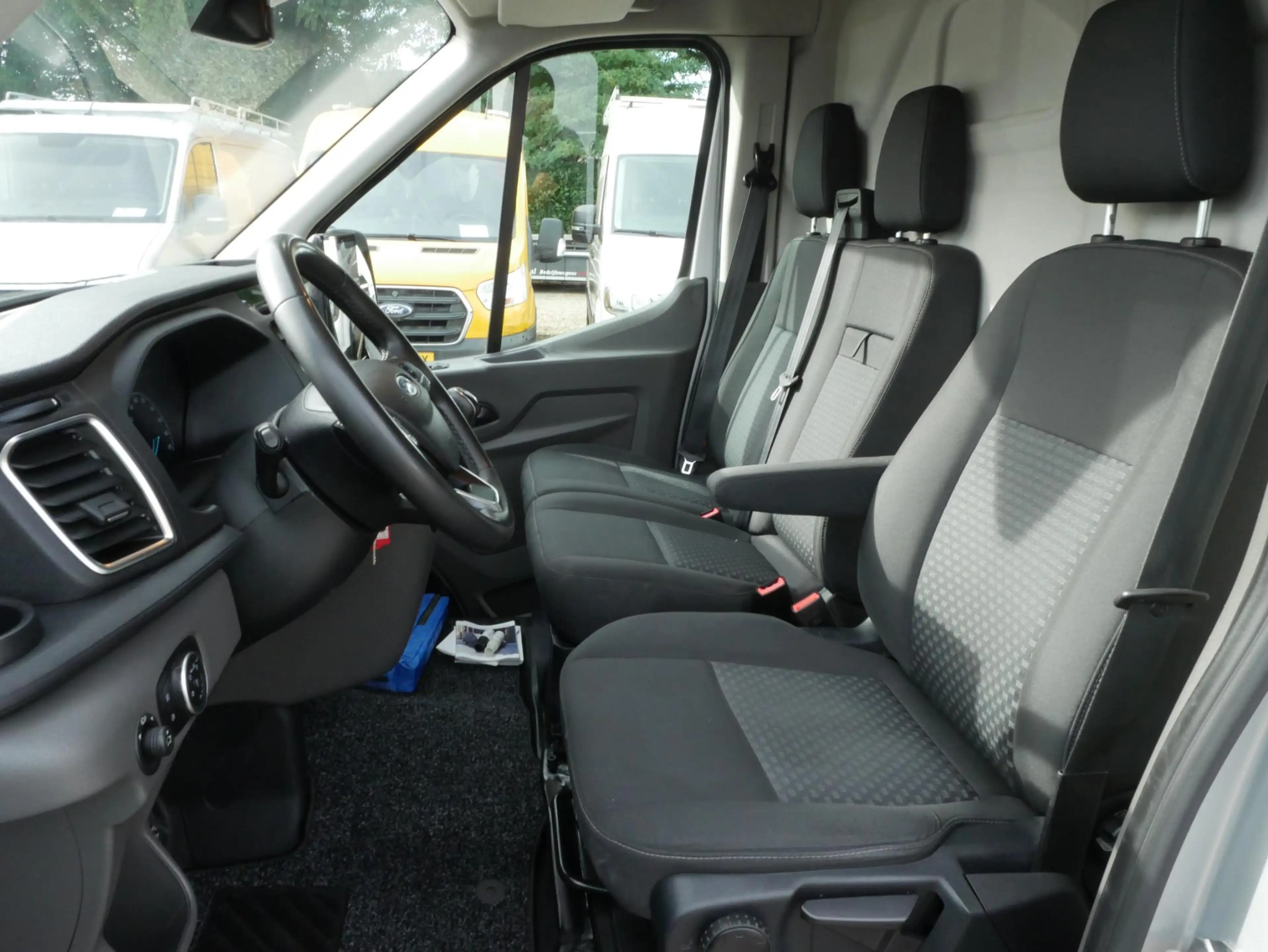 Ford Transit 2.0 TDCI 130PK L2H2 Airco Camera Trekhaak — photo 9