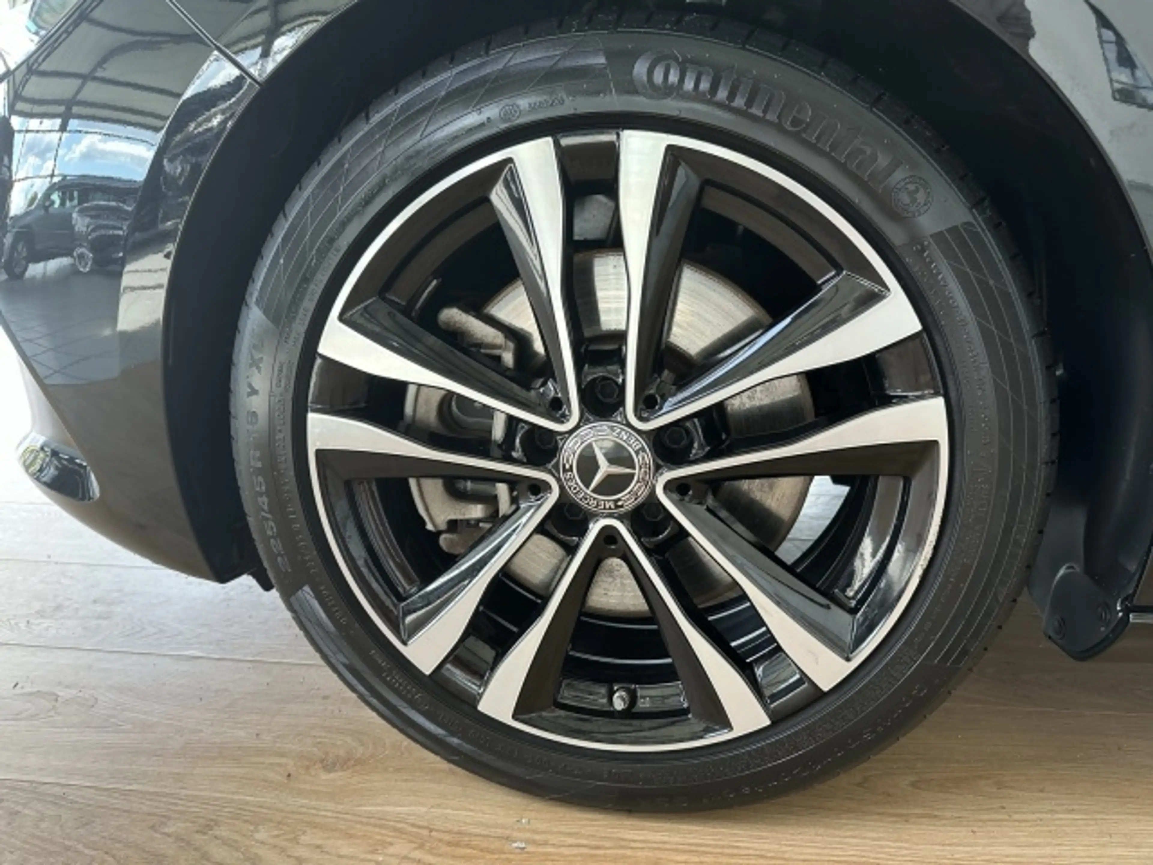 Mercedes-Benz B 250 B 250 Progressive STANDHEIZUNG+KEYLESS+360° Klima — photo 4