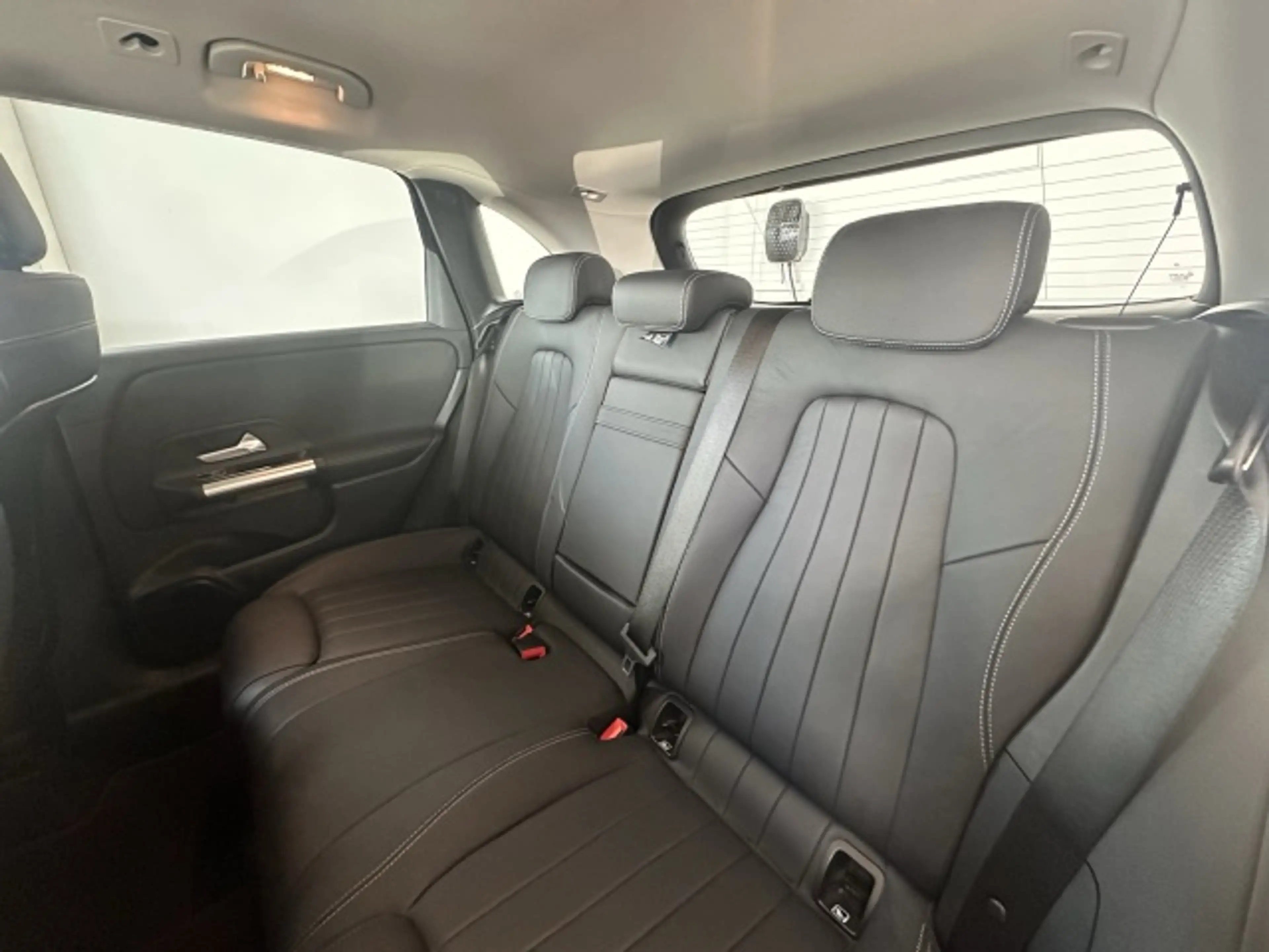 Mercedes-Benz B 250 B 250 Progressive STANDHEIZUNG+KEYLESS+360° Klima — photo 10