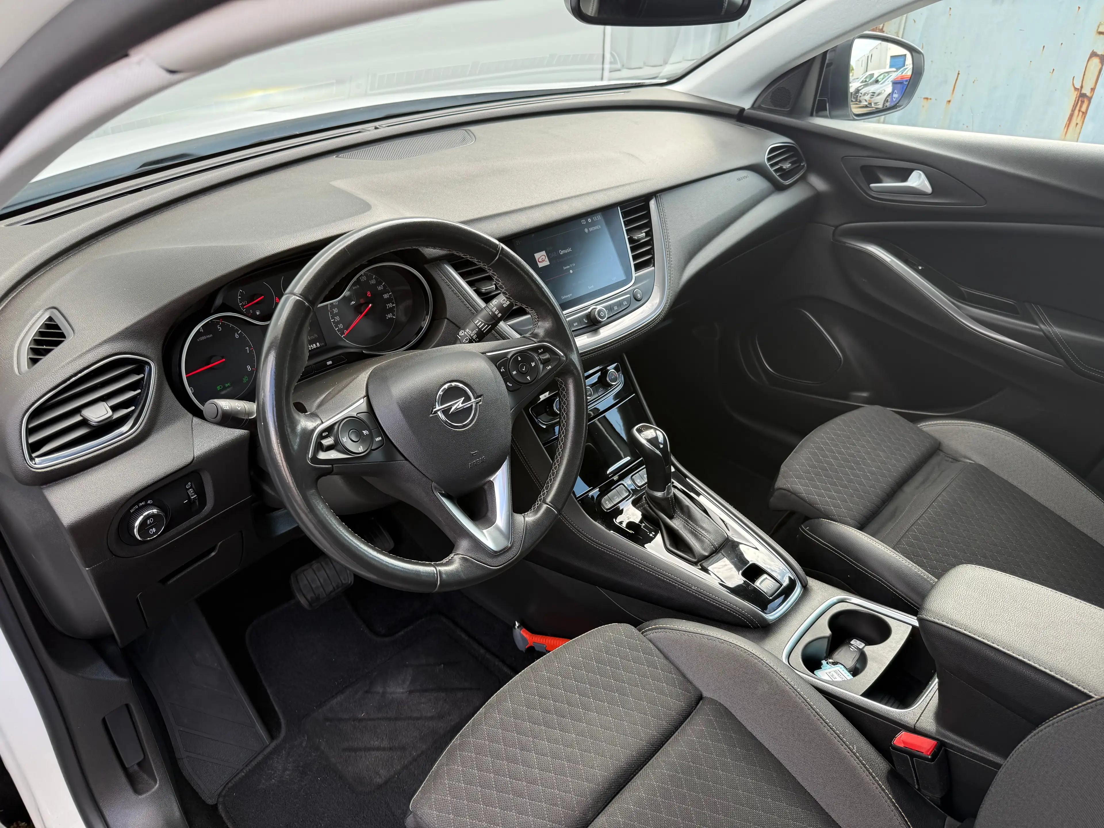 Opel Grandland X 1.2 130PK Turbo Business Elegance AUT | CAMERA| PA — photo 11